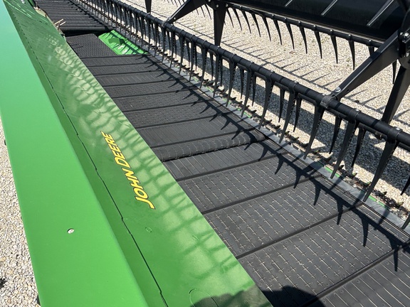 Used 2024 John Deere RD35F Combine Platforms at Koenig Equipment in Greenville, OH - Photo8