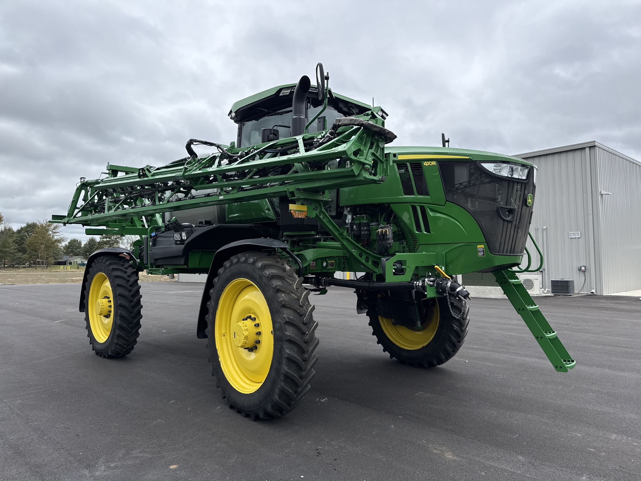 2024 John Deere 410R