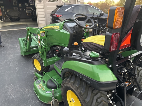 Used 2017 John Deere 1025R Compact Utility Tractors at Koenig Equipment in Amelia, OH - Photo2