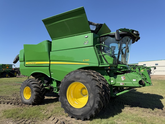 John Deere S790