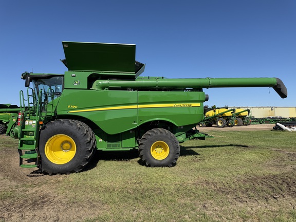 2022 John Deere S790 - Photo6