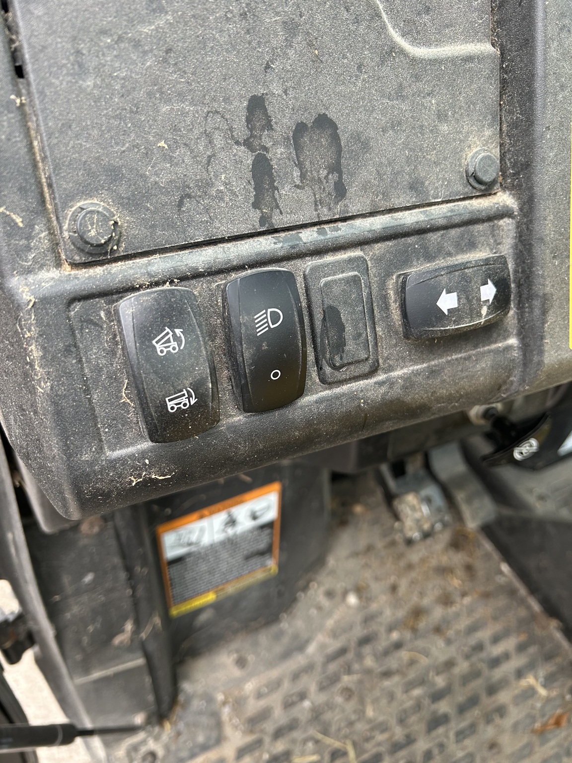 2020 John Deere XUV 835M Image 7