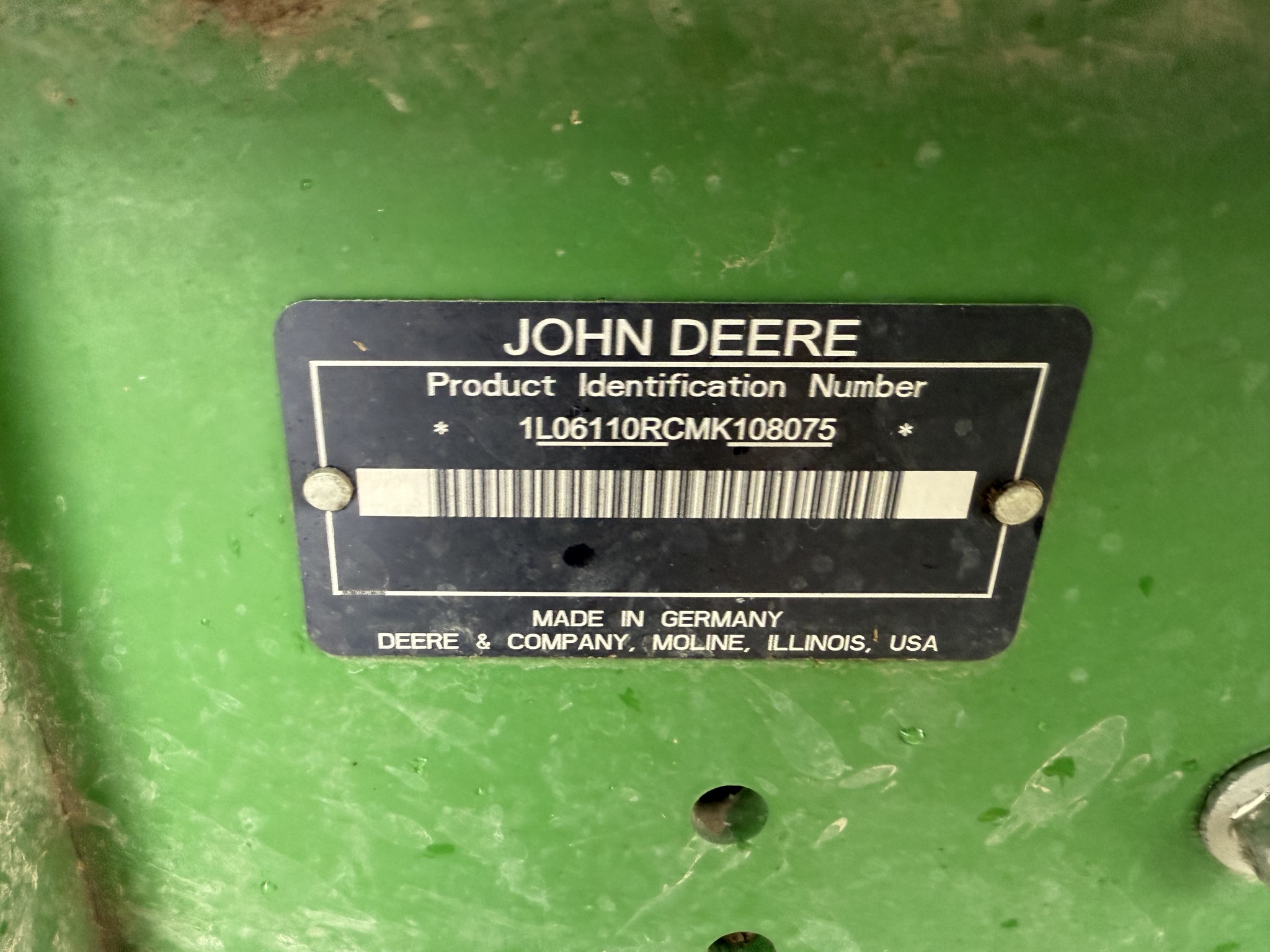 2021 John Deere 6110R Image 10