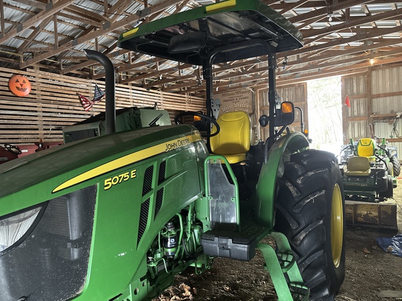 Used 2019 John Deere 5075E Utility Tractors at Koenig Equipment in Greenville, OH - Photo1