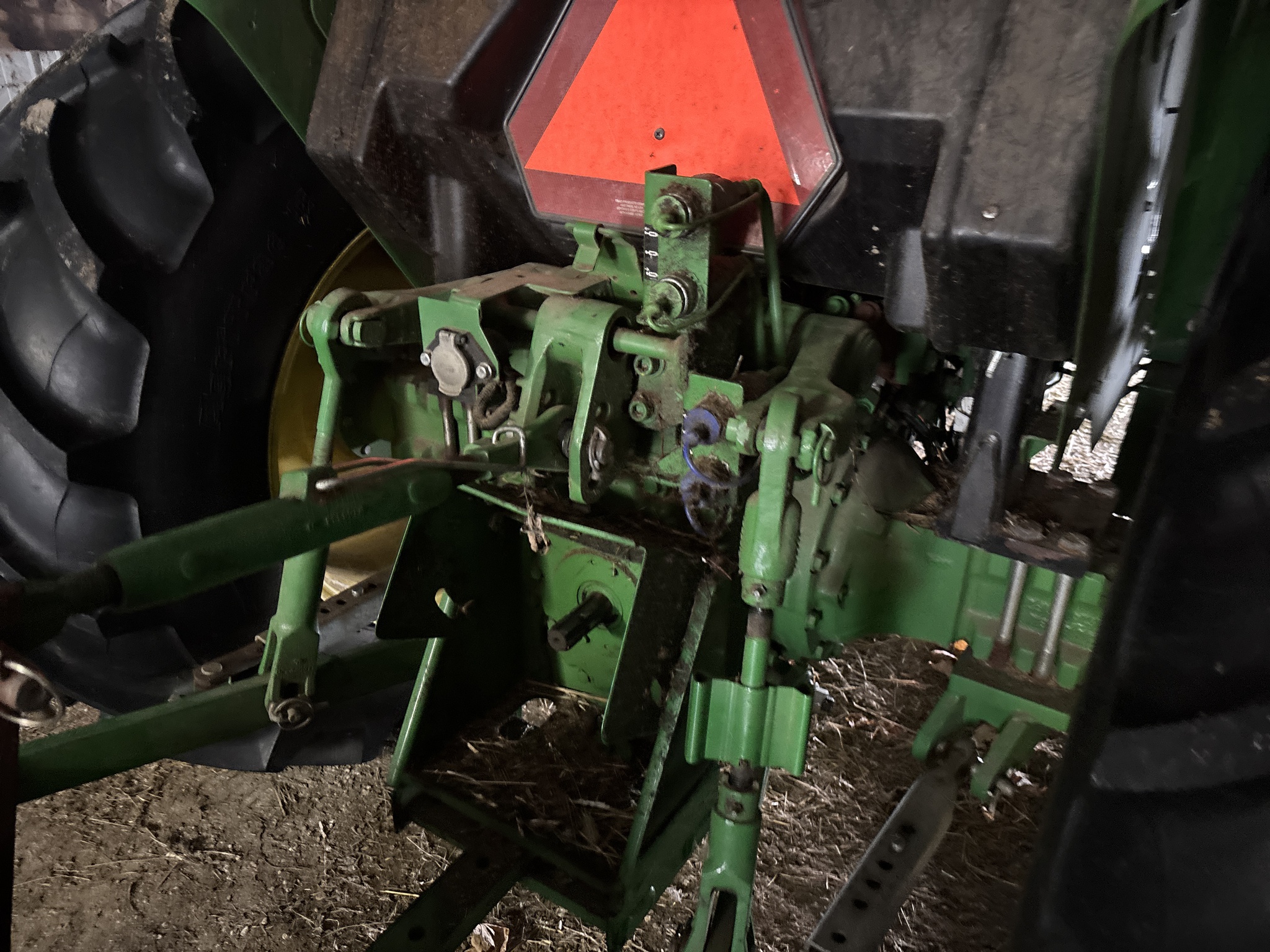 Used 2019 John Deere 5075E Utility Tractors at Koenig Equipment in Greenville, OH - PhotoXL10