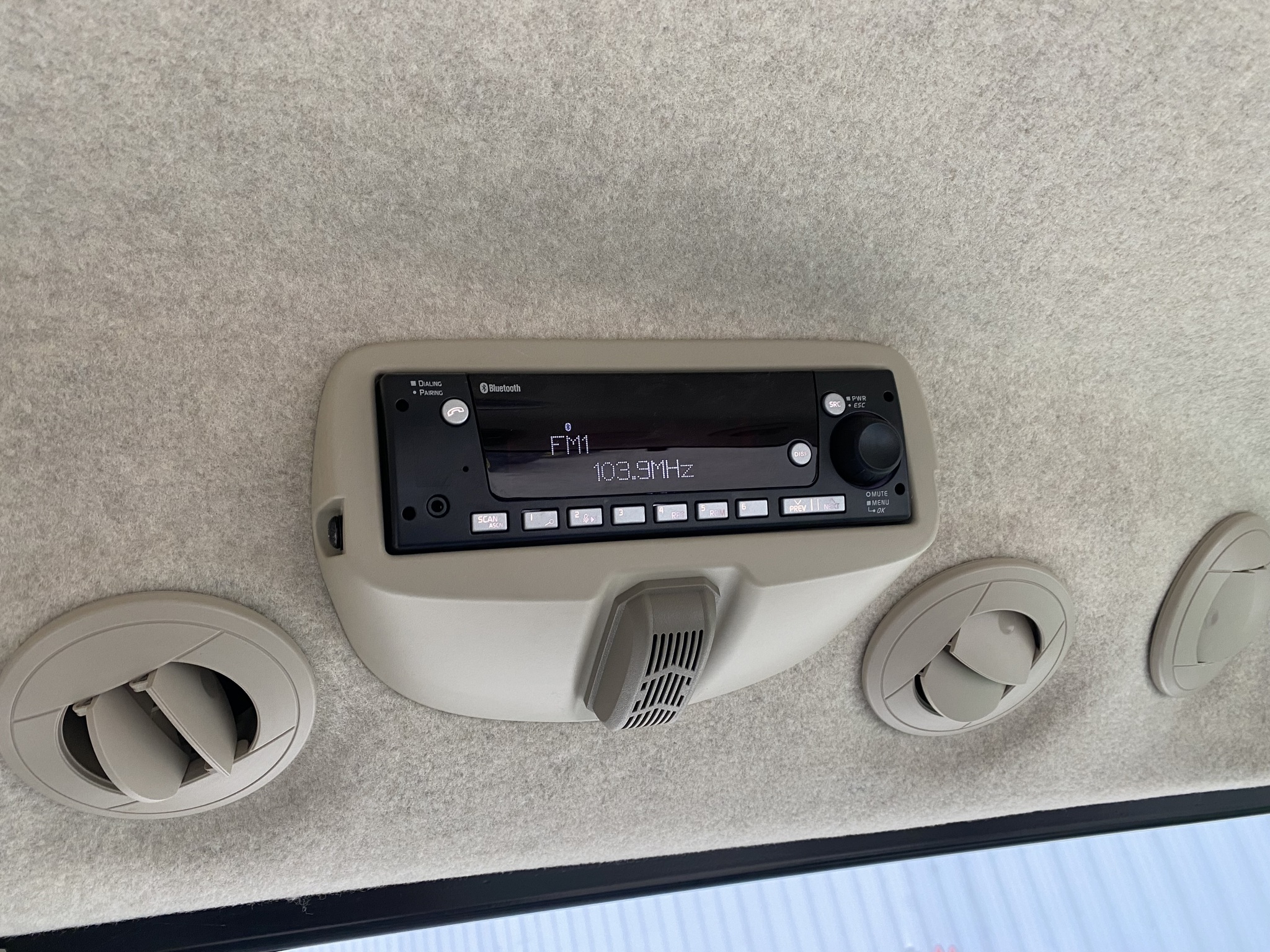 2024 John Deere 4066R Image 9