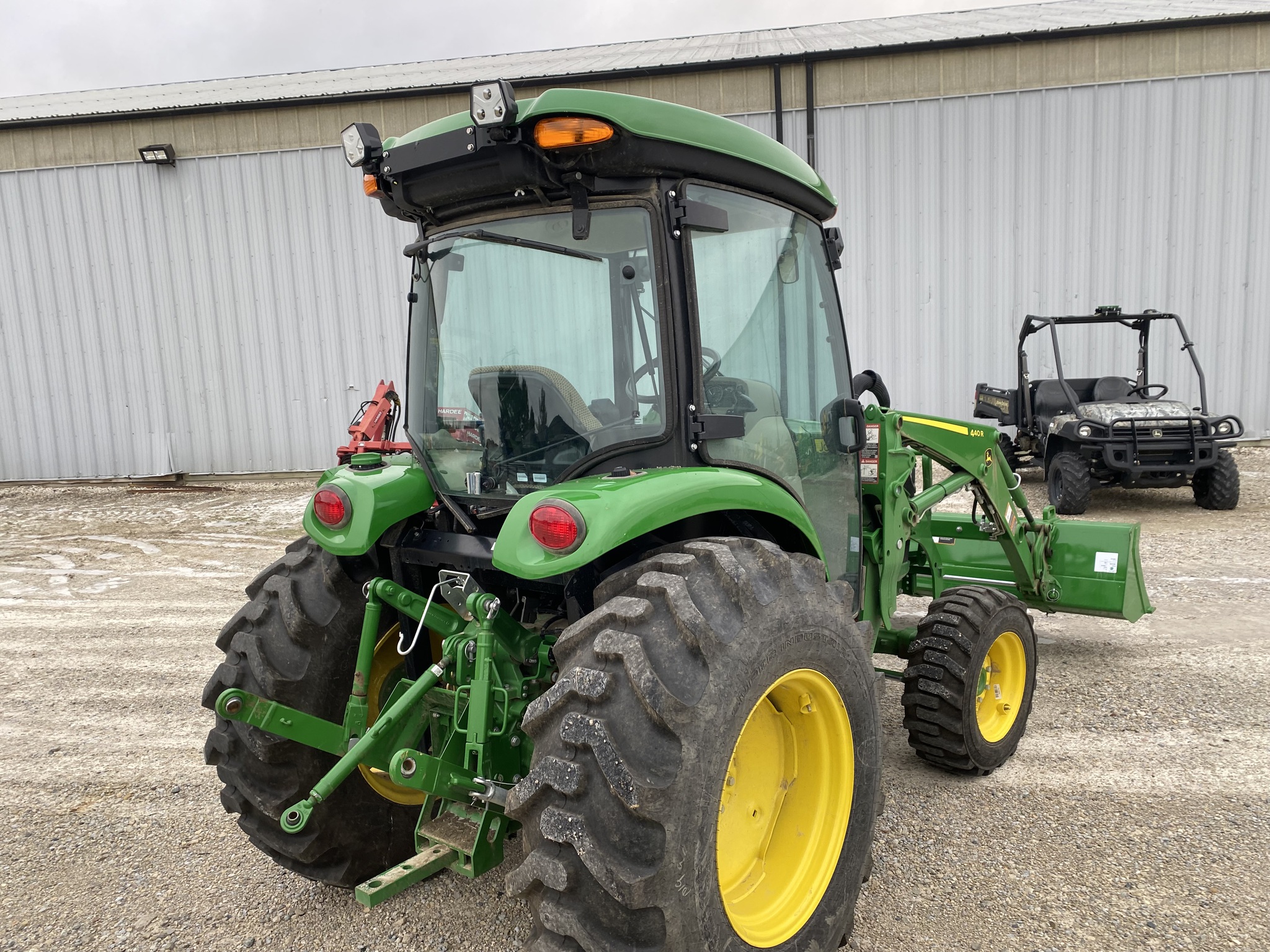 2024 John Deere 4066R Image 4