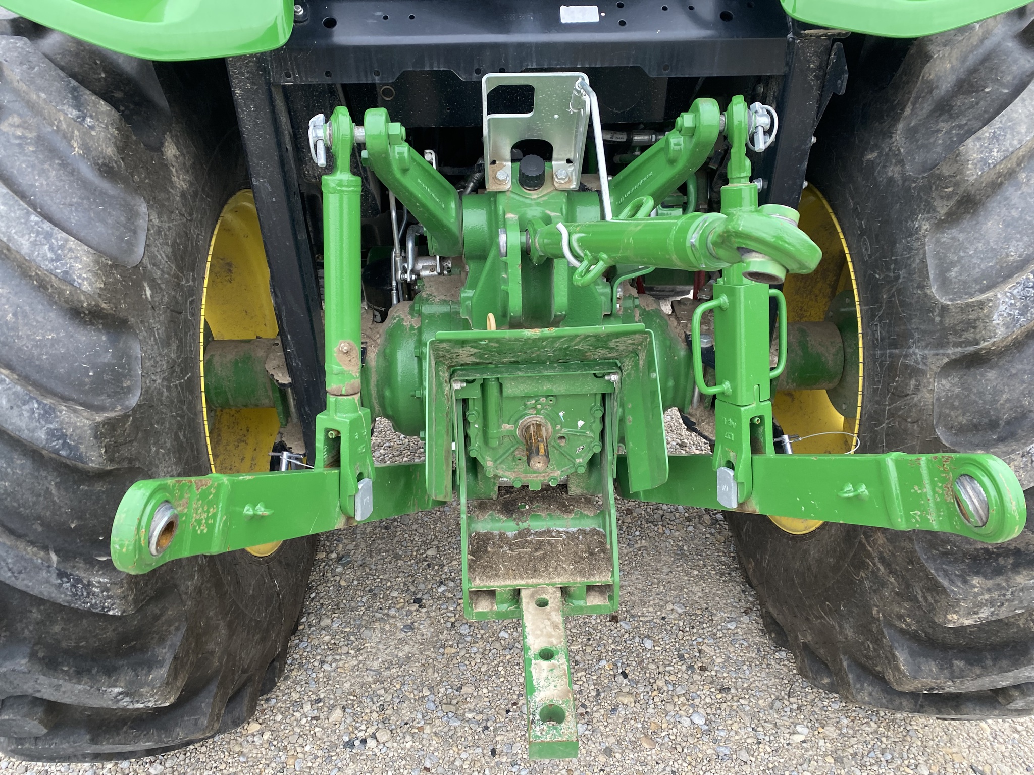 2024 John Deere 4066R Image 10