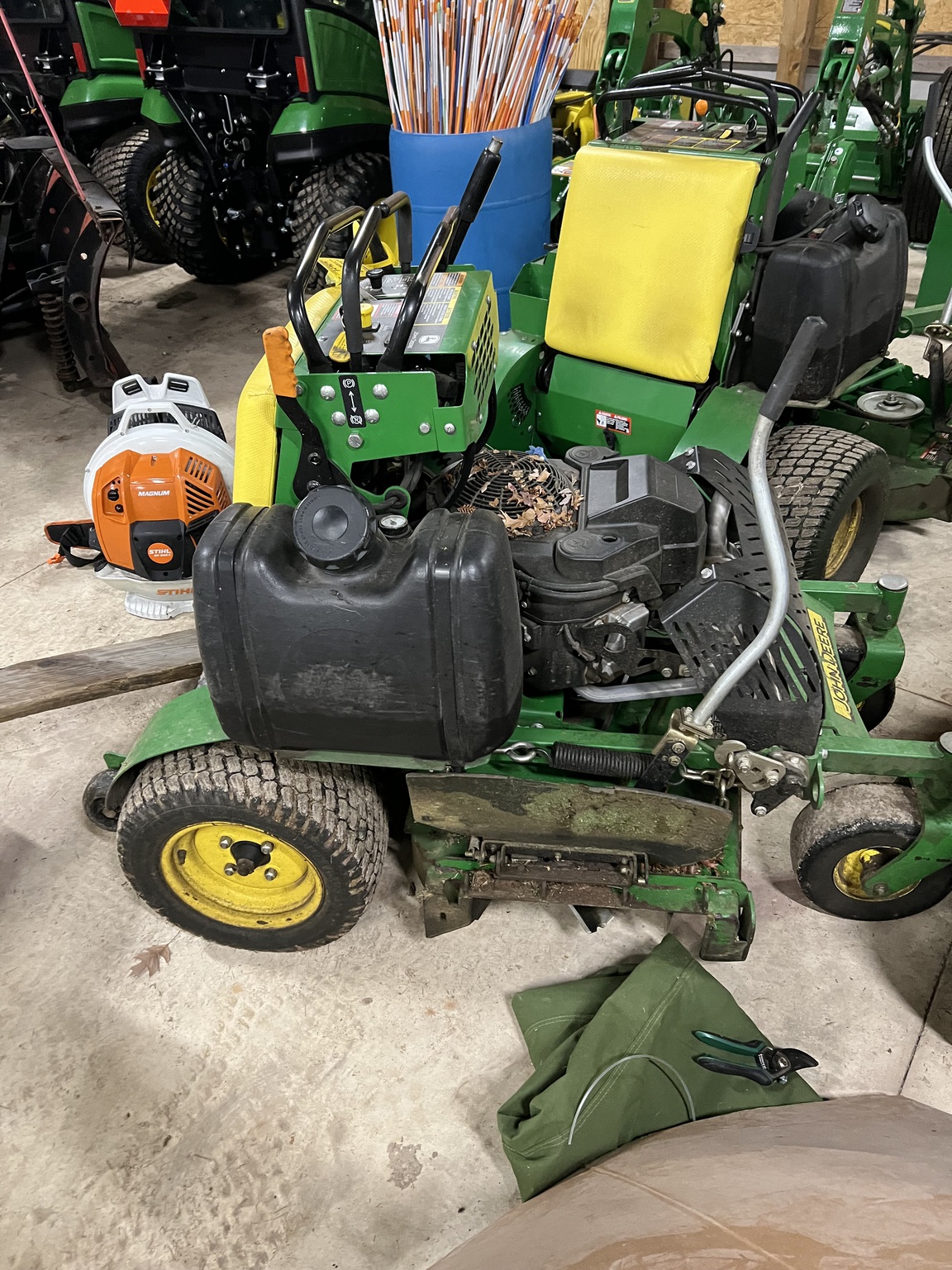 2017 John Deere 636M Image 5