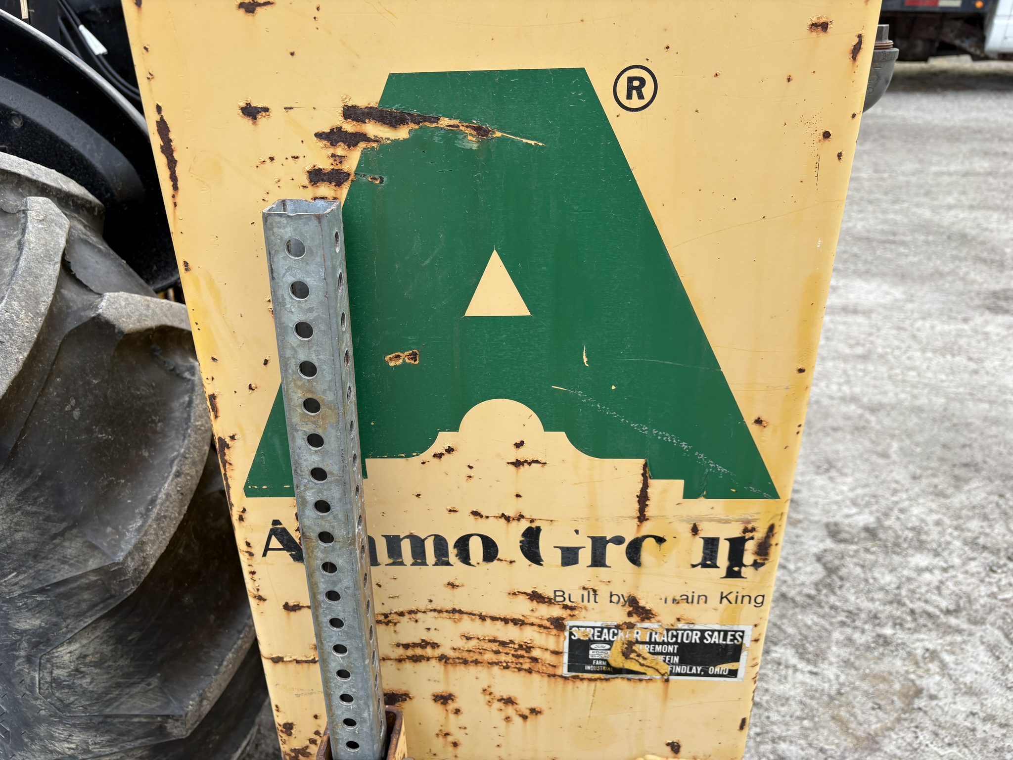 1989 Ford 545 Image 25