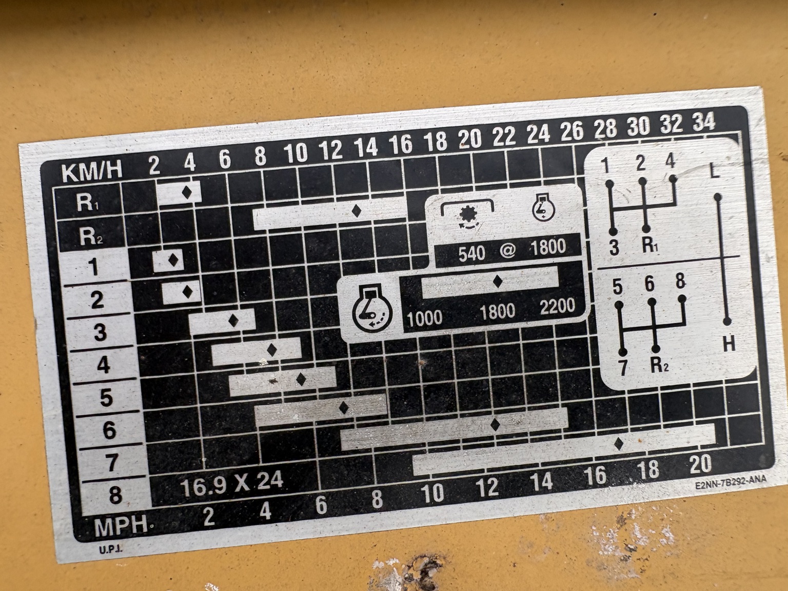 1989 Ford 545 Image 13