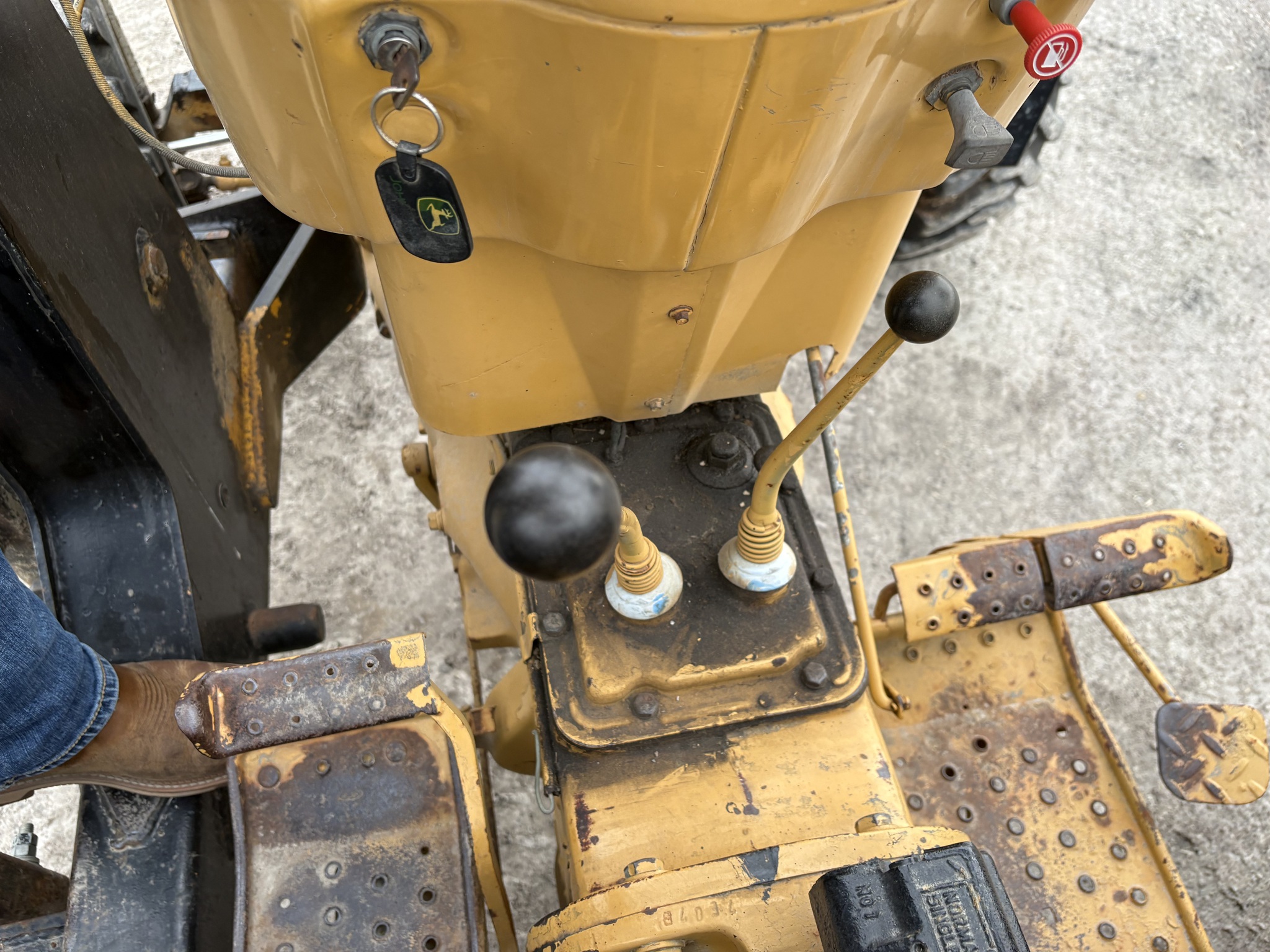 1989 Ford 545 Image 12