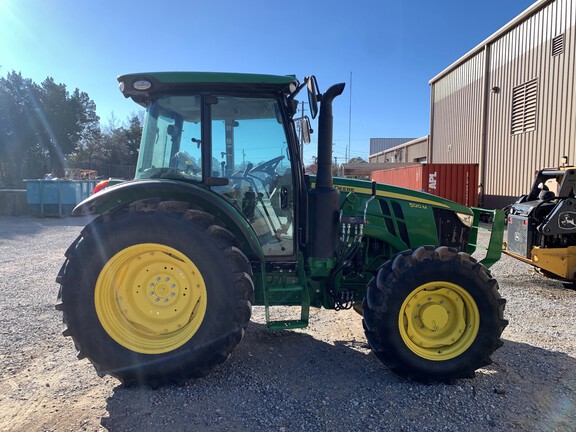 2024 John Deere 5120M Photo 4