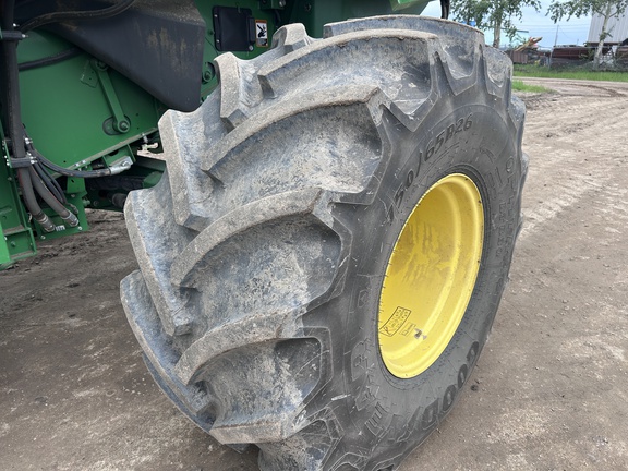 Used 2021 John Deere S780 Combines at Horizon Ag & Turf in Barrhead, AB - Photo14