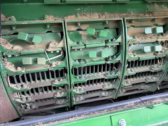 Used 2021 John Deere S780 Combines at Horizon Ag & Turf in Barrhead, AB - Photo34