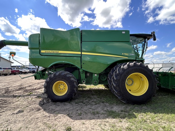 Used 2021 John Deere S780 Combines at Horizon Ag & Turf in Barrhead, AB - Photo8