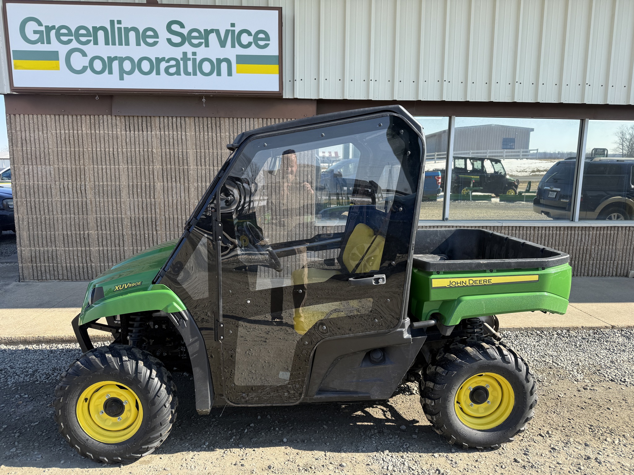 2019 John Deere XUV 590E Image 1