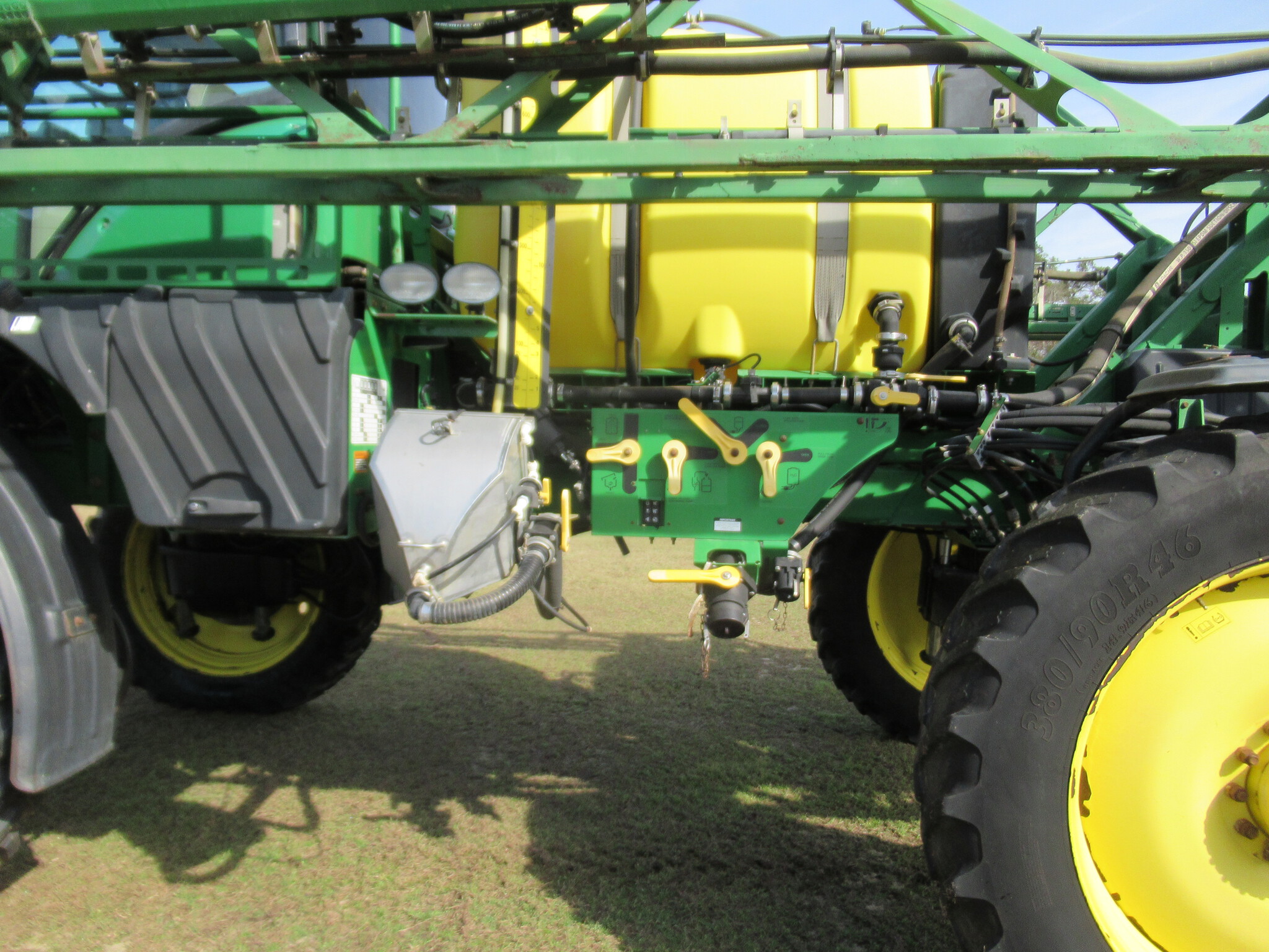 2014 John Deere R4030 Image 4