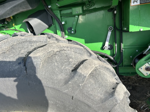 2014 John Deere S670 (10th thumbnail)