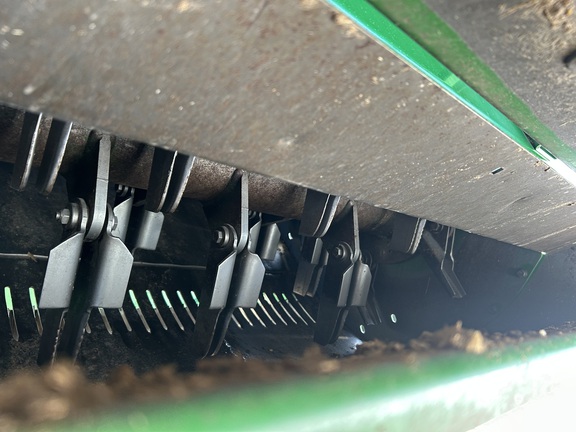 2014 John Deere S670 (15th thumbnail)