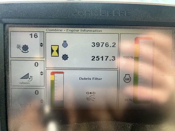 2014 John Deere S670 (24th thumbnail)