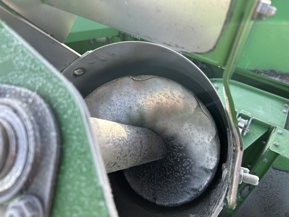 2014 John Deere S670 (36th thumbnail)