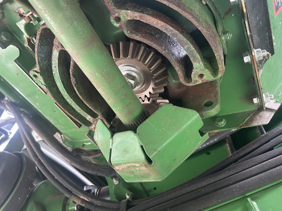 2014 John Deere S670 (29th thumbnail)