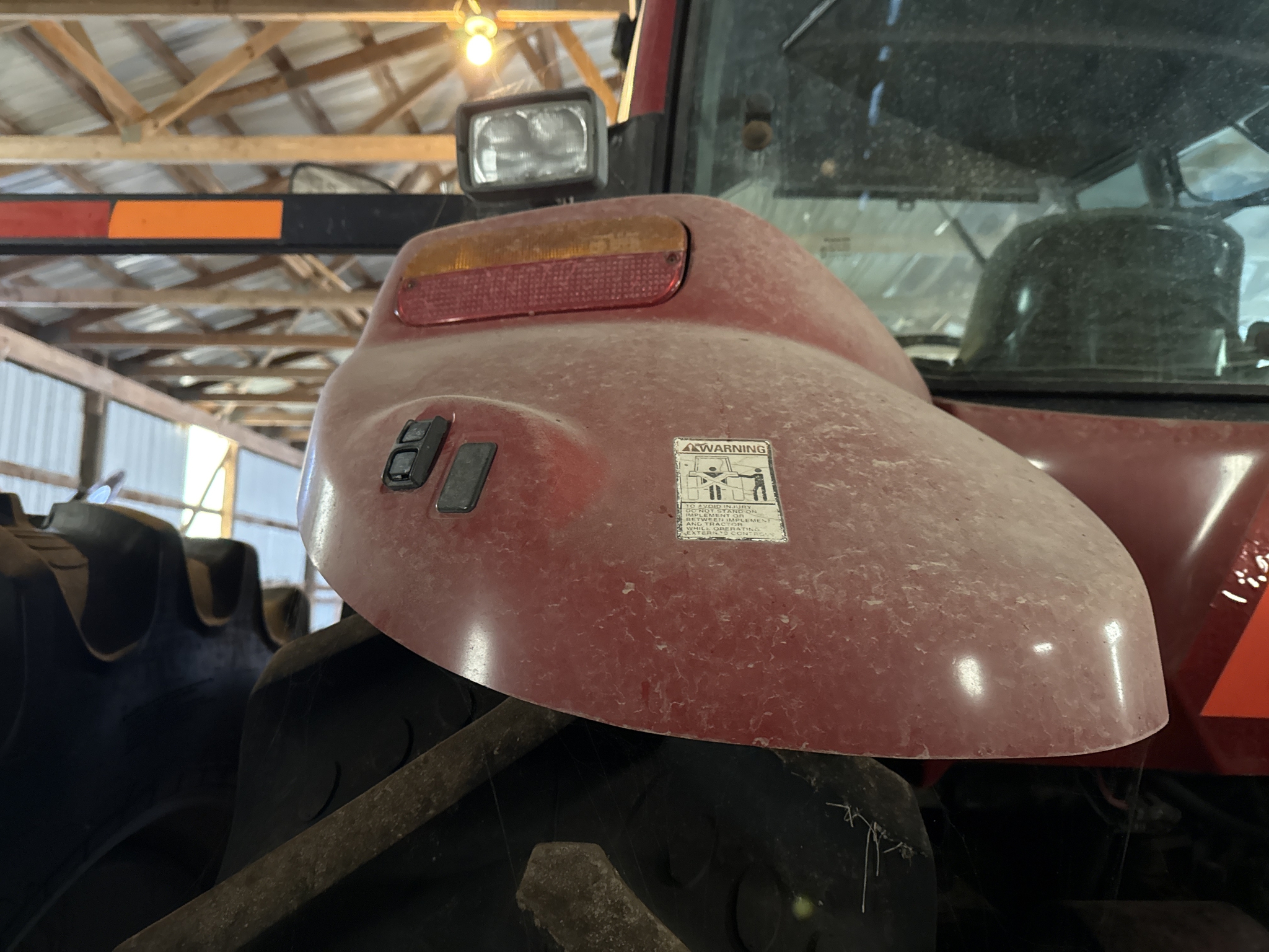 2011 Case IH Magnum 275 Image 17