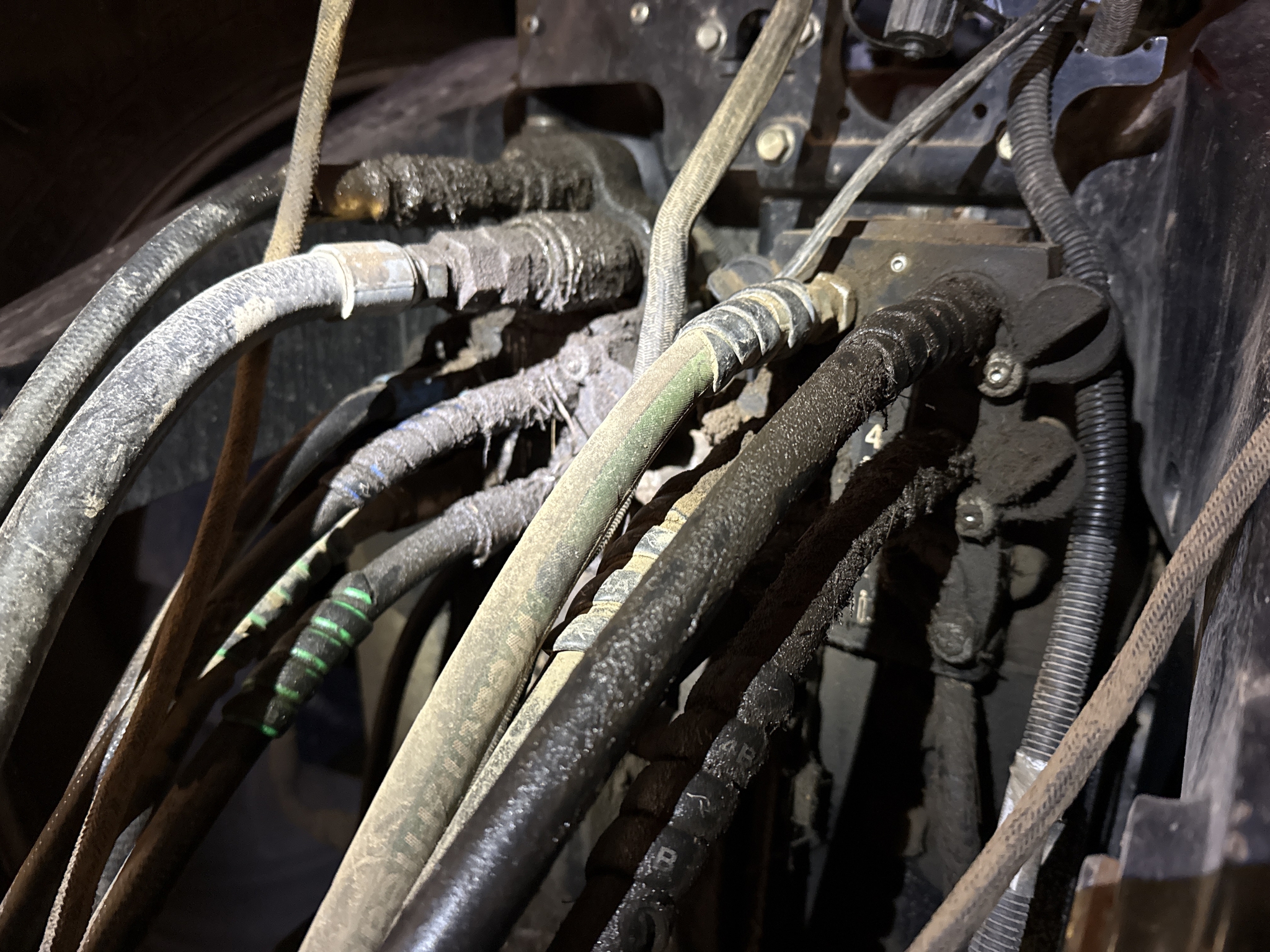 2011 Case IH Magnum 275 Image 25