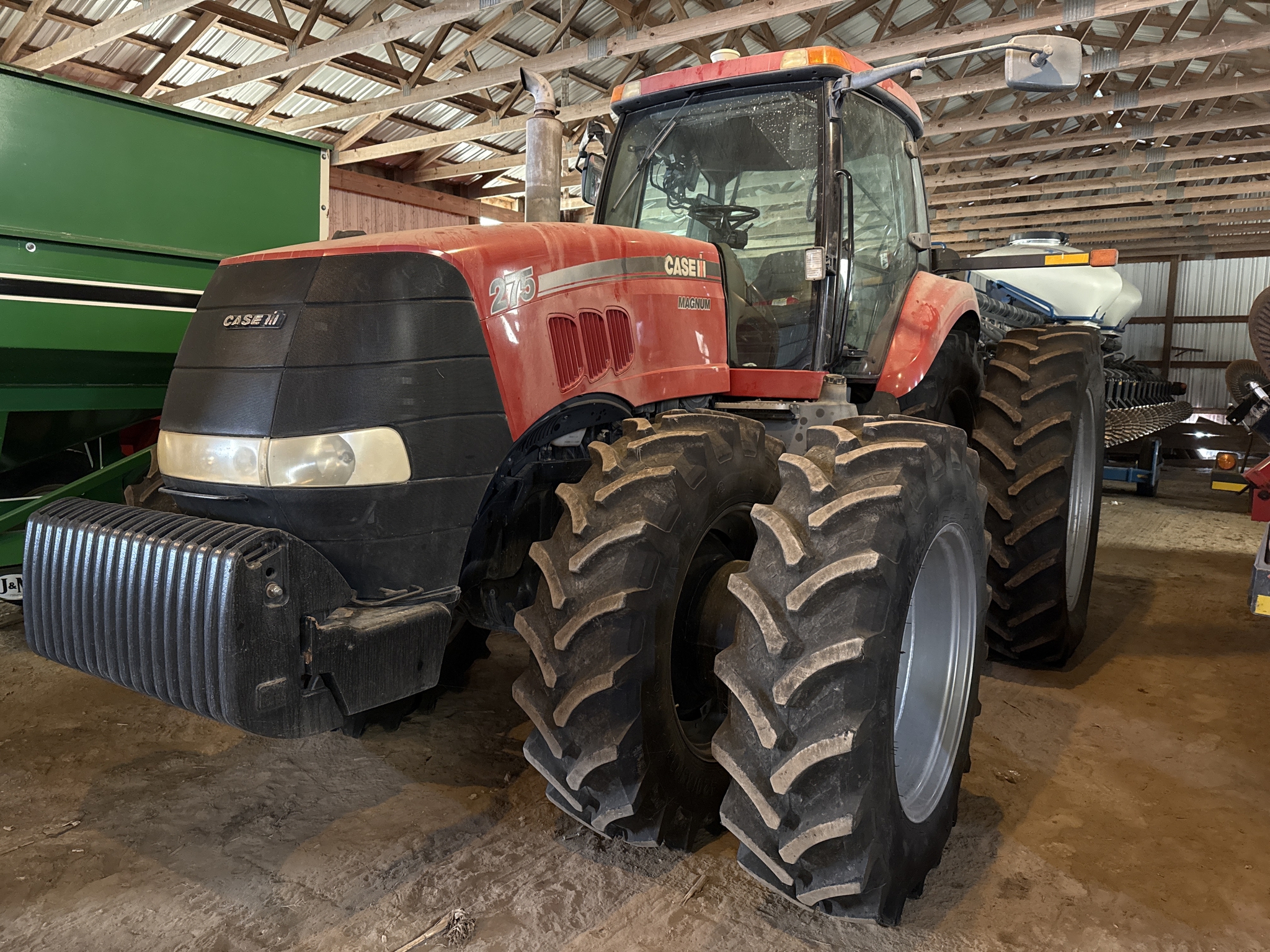 2011 Case IH Magnum 275 Image 3