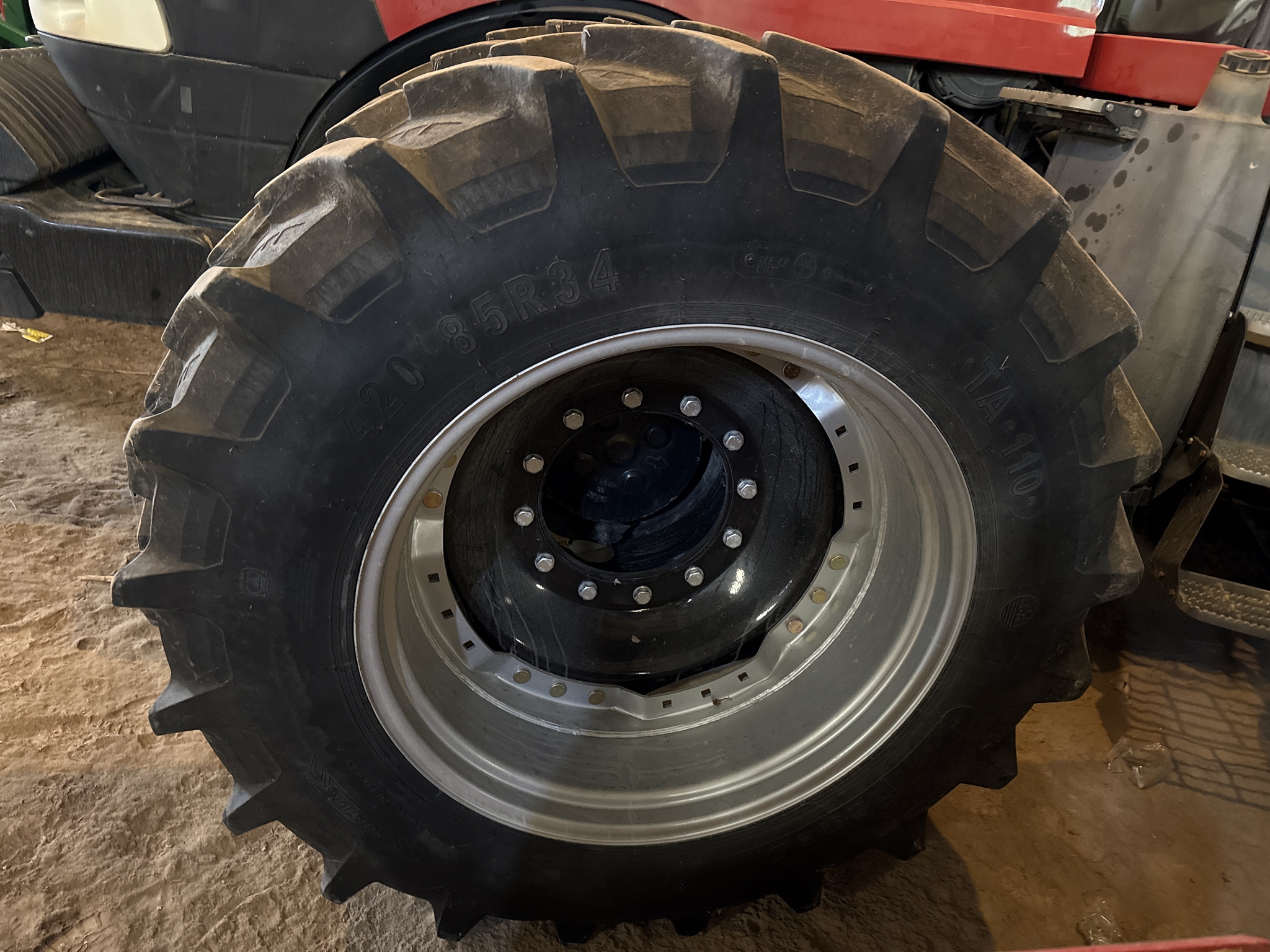 2011 Case IH Magnum 275 Image 6