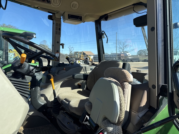 2024 John Deere 5105M Photo 6
