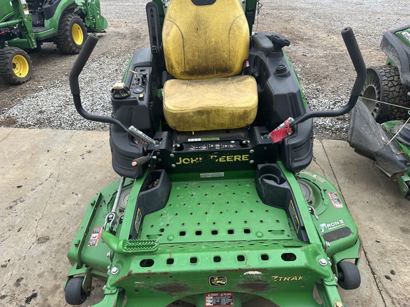  John Deere Z915E Photo 1