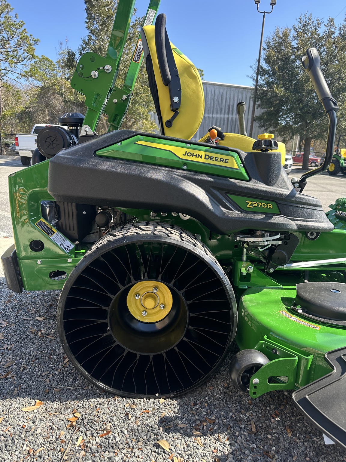2026 John Deere Z970R Image 3