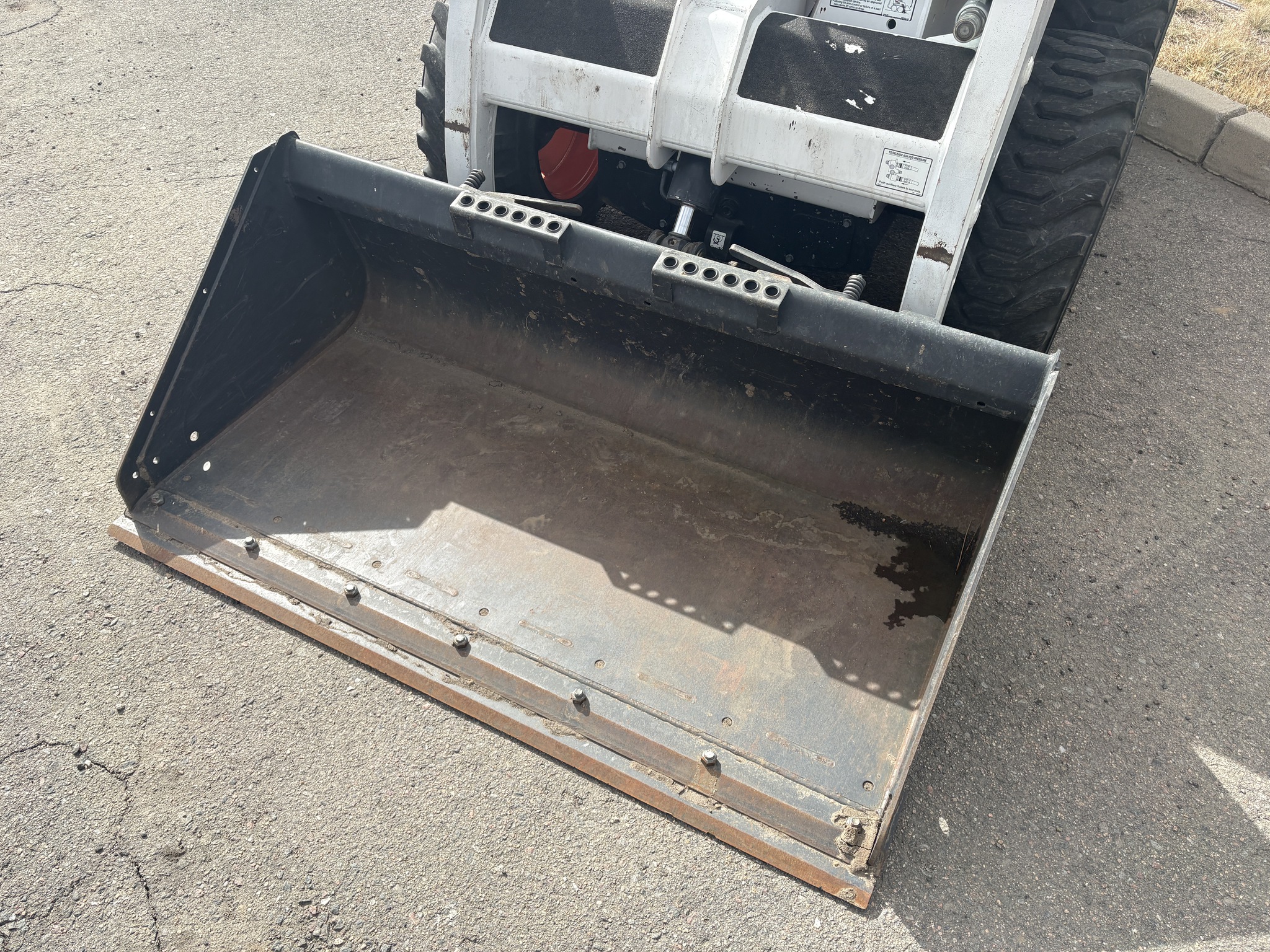 2009 Bobcat S130 Image 5