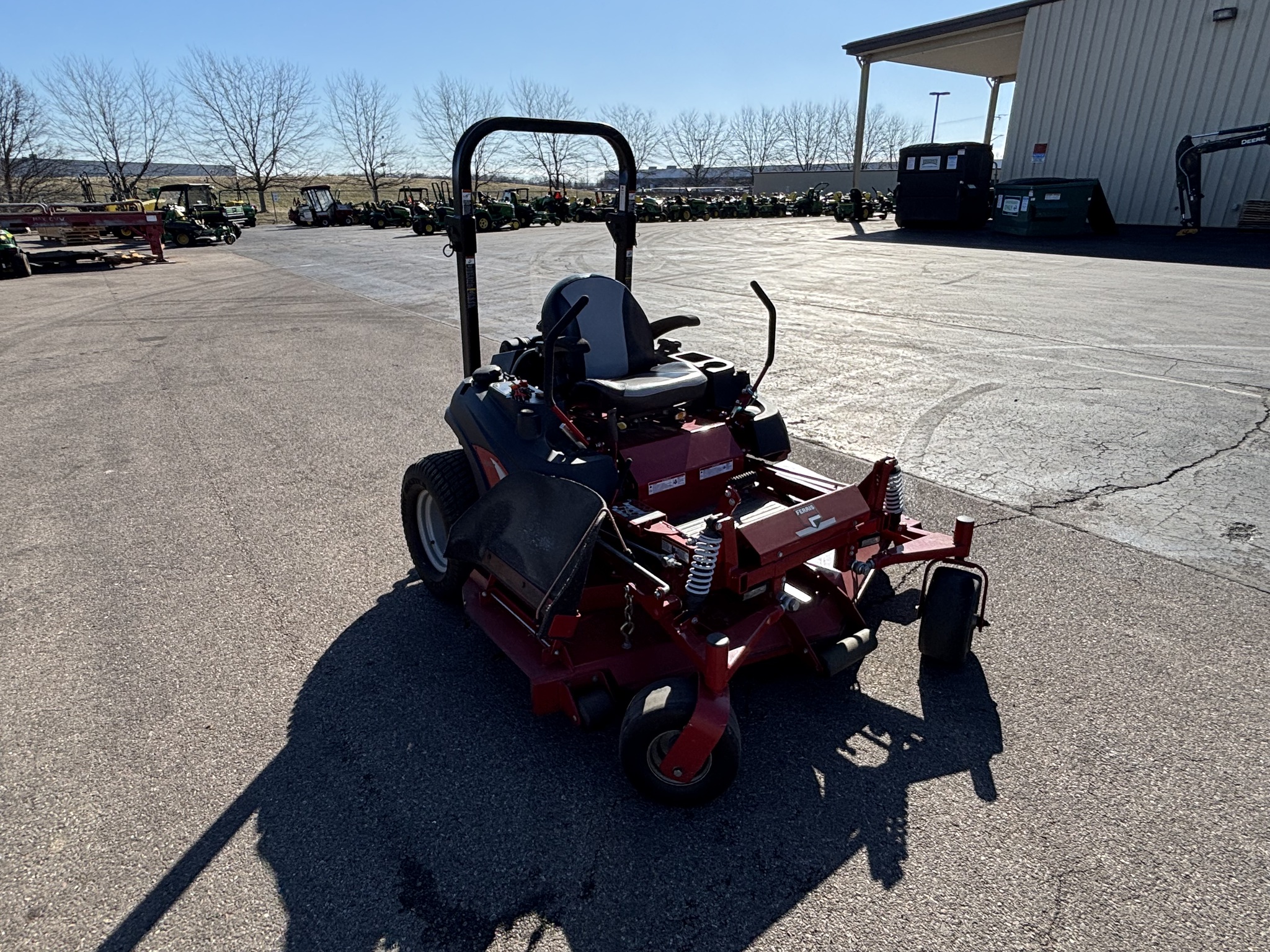 Used 2011 Ferris IS3100Z Kav37 Zero Turn Mowers at Koenig Equipment in Tipp City, OH - PhotoXL0
