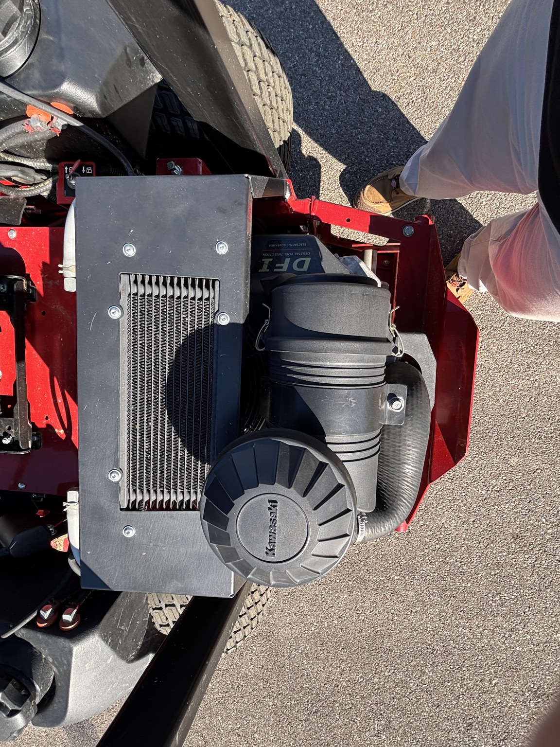 Used 2011 Ferris IS3100Z Kav37 Zero Turn Mowers at Koenig Equipment in Tipp City, OH - PhotoXL14