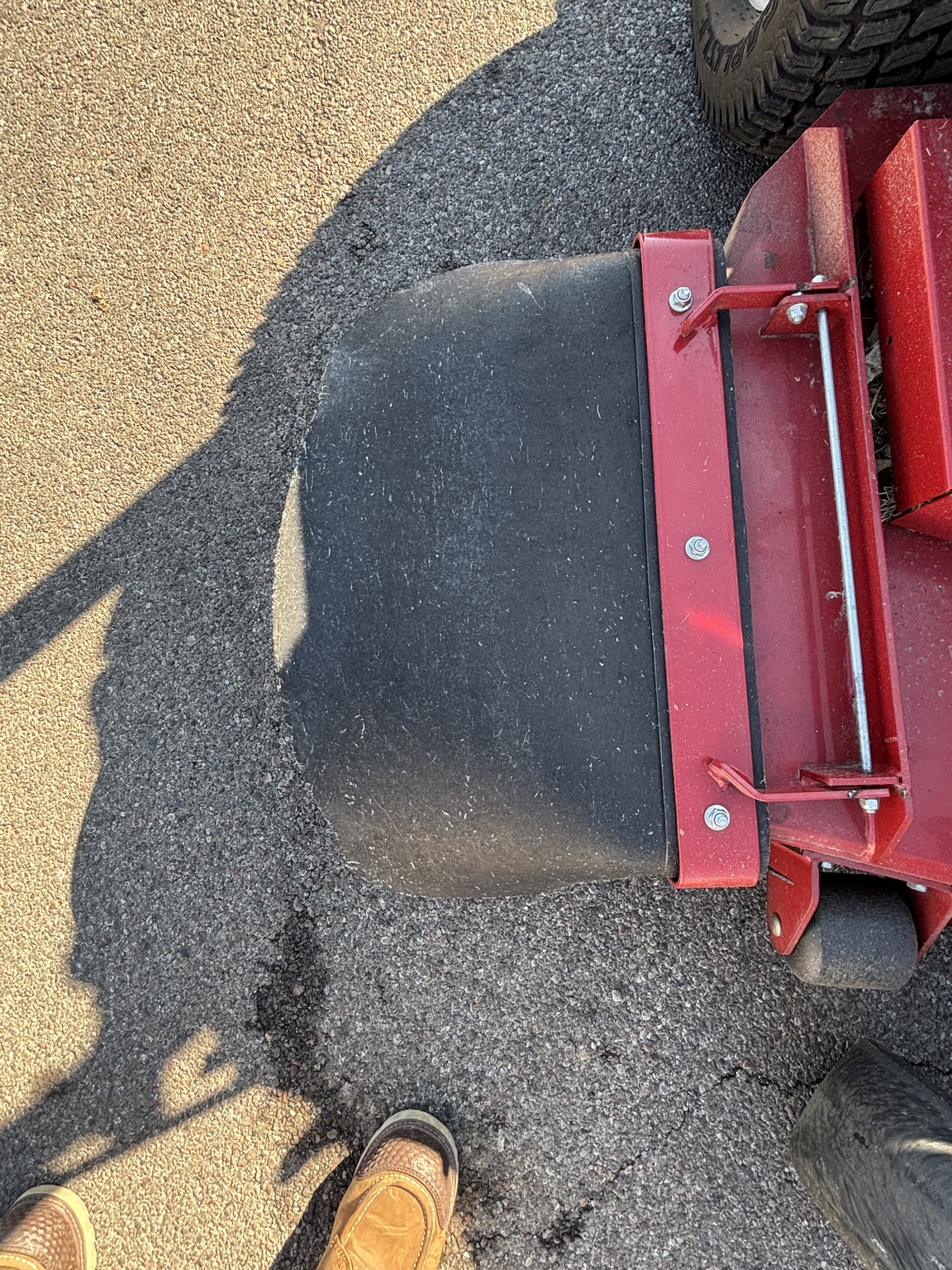 Used 2011 Ferris IS3100Z Kav37 Zero Turn Mowers at Koenig Equipment in Tipp City, OH - PhotoXL9