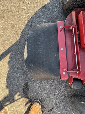 Used 2011 Ferris IS3100Z Kav37 Zero Turn Mowers at Koenig Equipment in Tipp City, OH - Photo9