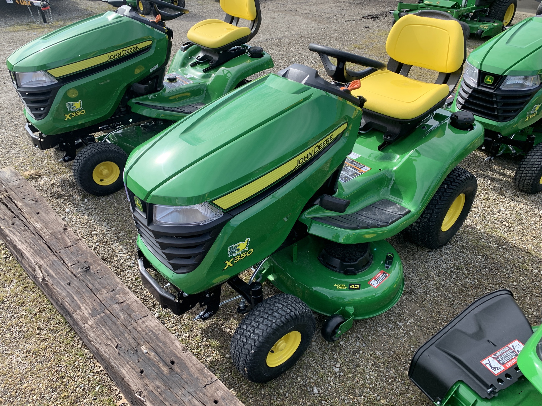 2026 John Deere X350 Image 3