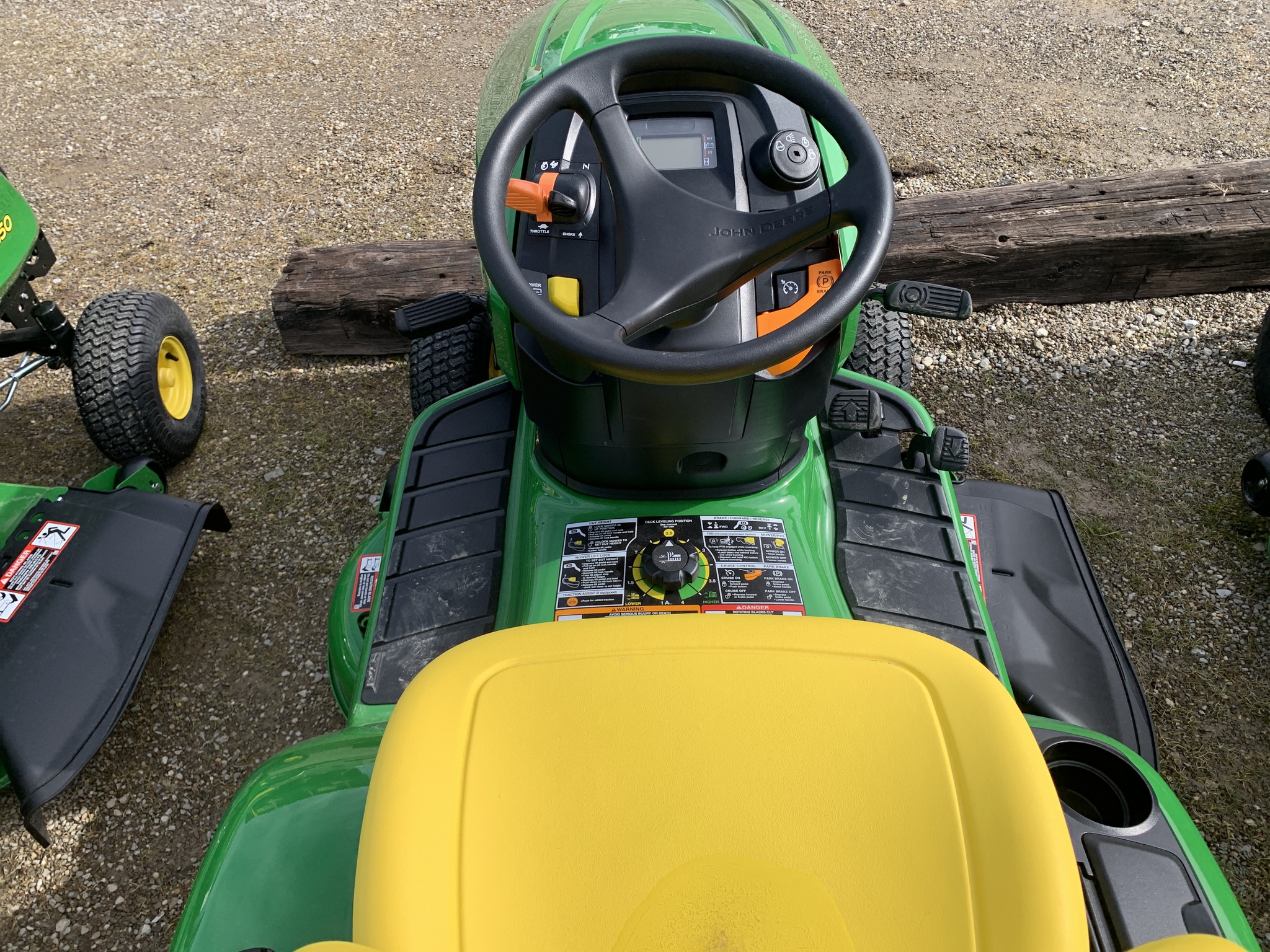 2026 John Deere X350 Image 6