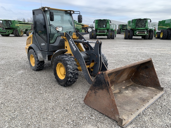 Photo of 2022 John Deere 204L
