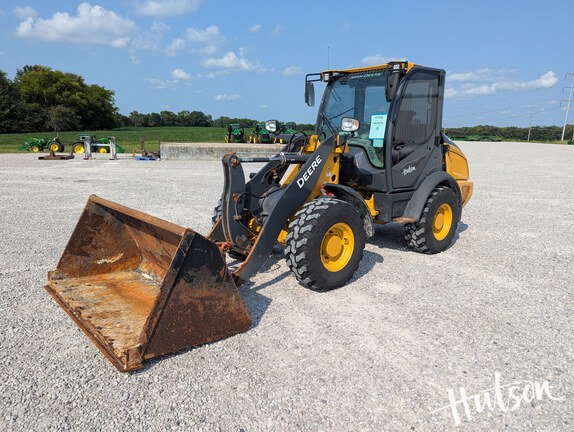 Photo of 2022 John Deere 204L