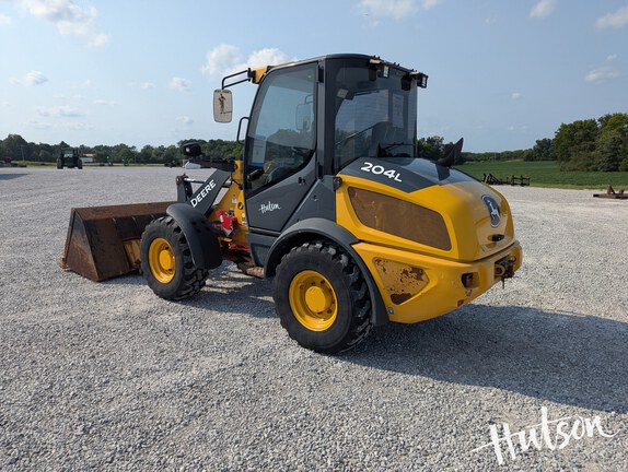 Photo of 2022 John Deere 204L