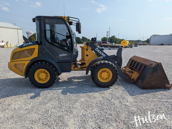 Photo of 2022 John Deere 204L