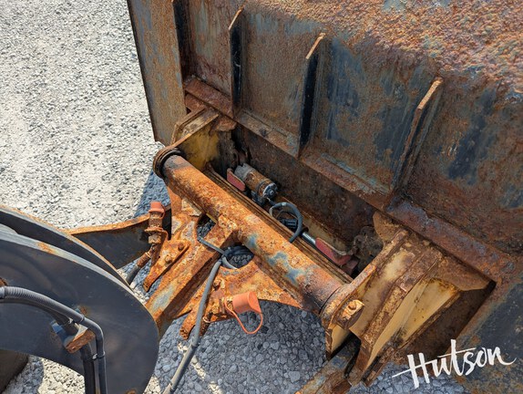 Photo of 2022 John Deere 204L