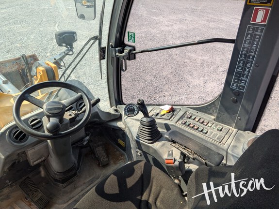 Photo of 2022 John Deere 204L