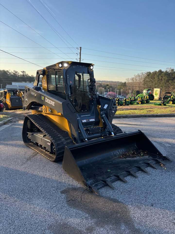 2026 John Deere 335 P Image 7