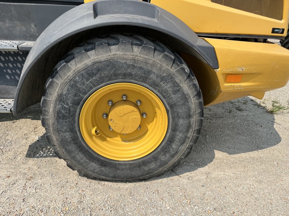 2021 John Deere 324L - Photo18