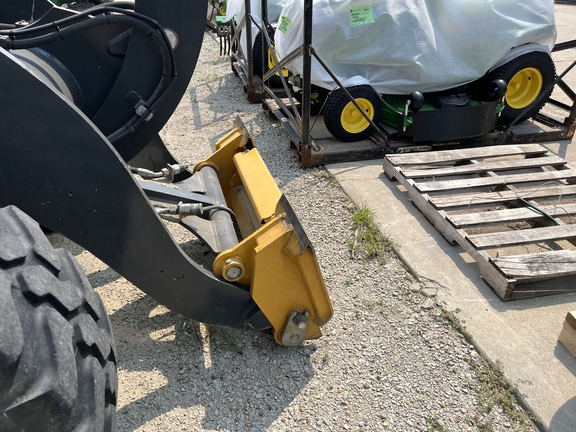 2021 John Deere 324L - Photo24